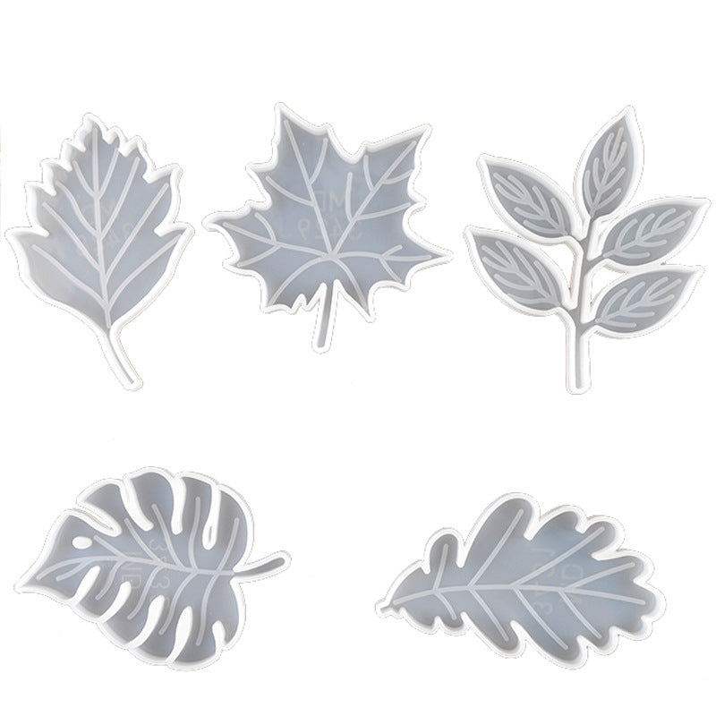 Unleash Your Creativity with the Crystal Silicone Resin Maple Leaf Glue Mold