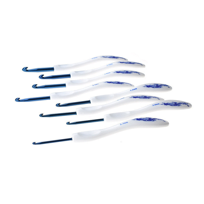 8Blue And White Porcelain Crochet Hooks