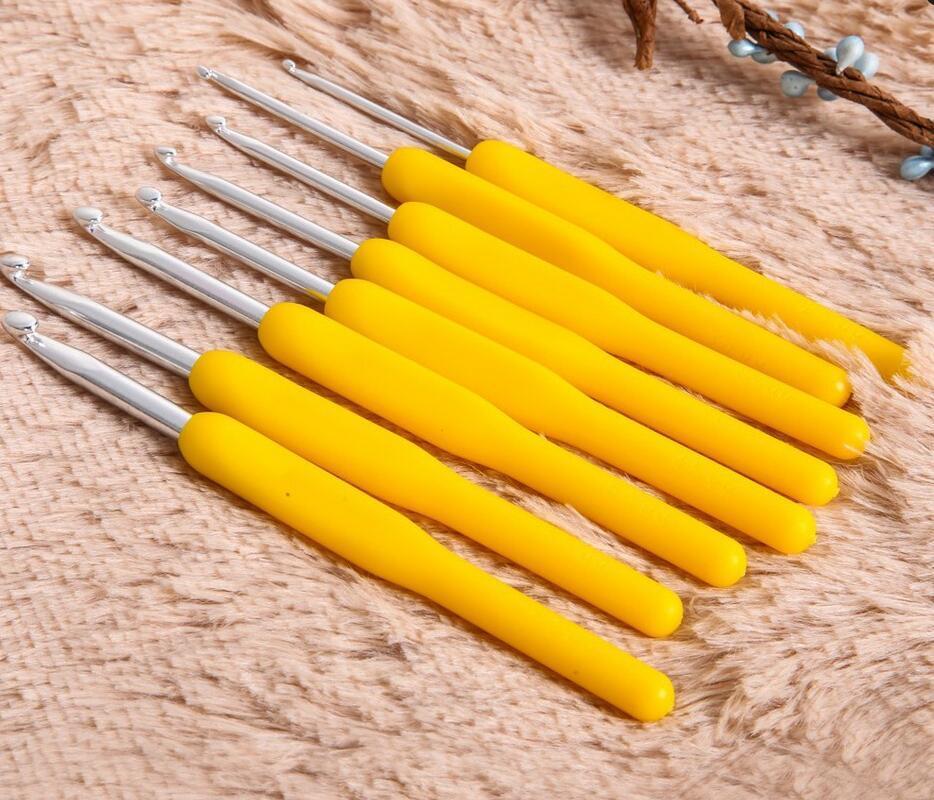 Soft handle crochet Knitting Needles